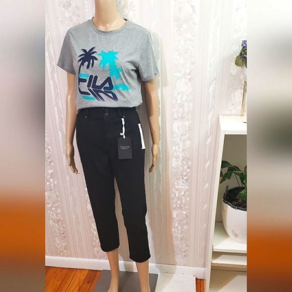 Tahari Alicia Double Button Capri Jeans - Picture 2 of 6